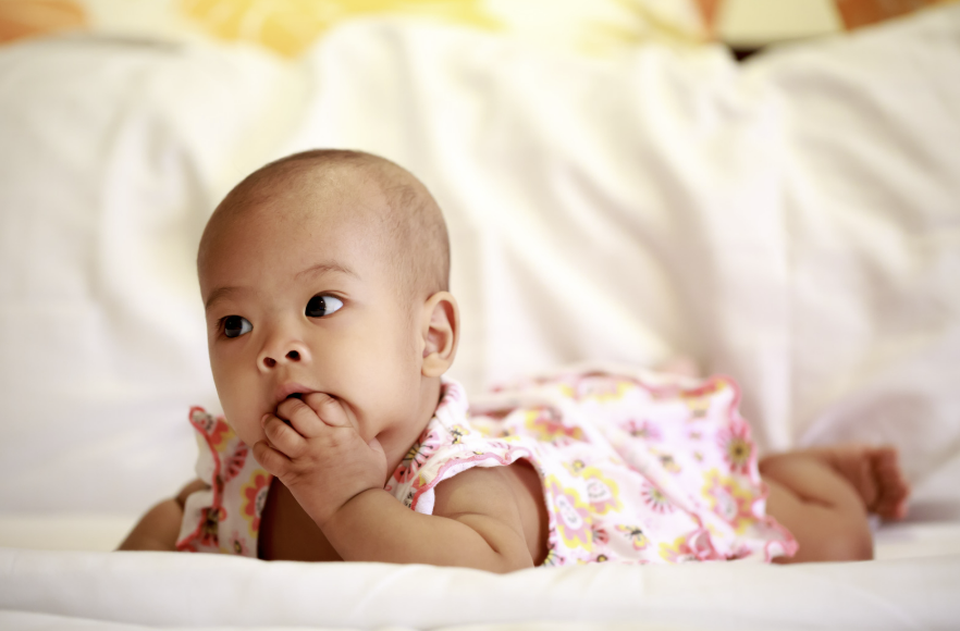 bayi anteng, bayi menangis, tanda kebutuhan bayi, cara memahami bayi, bayi tidak rewel, Bunda, si Kecil